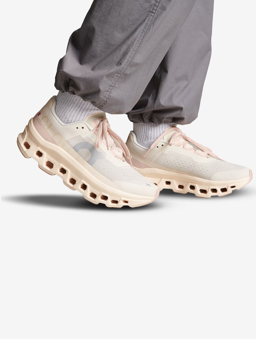 On Cloud Cloudmaster Void Running Shoes
